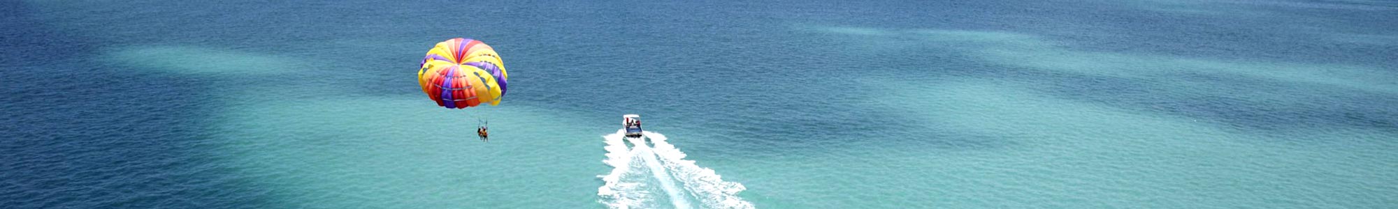 Destin Parasailing Adventures Included with Your Stay at Liquid Assets