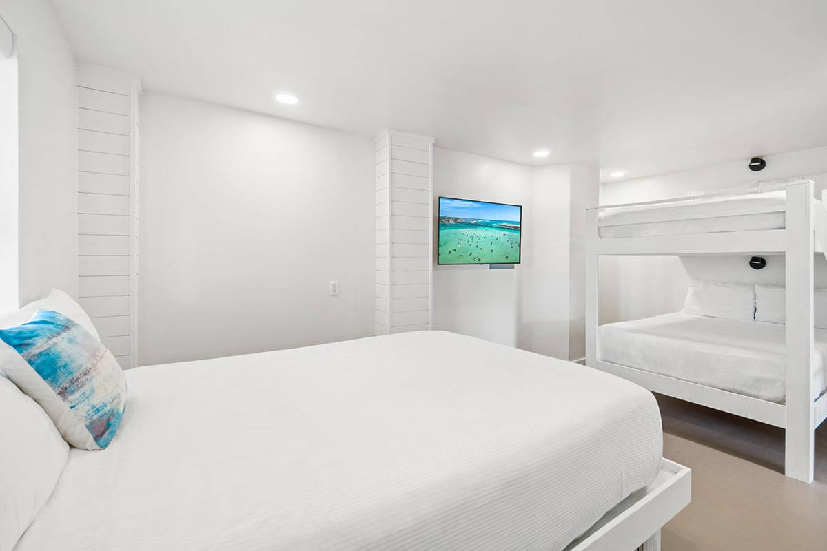 Destin Vacation Rental for Large Groups with Luxury Accommodations