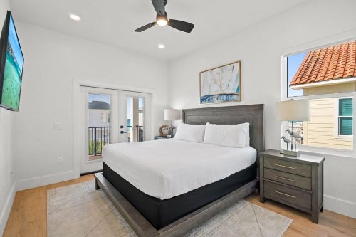 Destin Vacation Rental for Large Groups with Seven Spacious Bedrooms