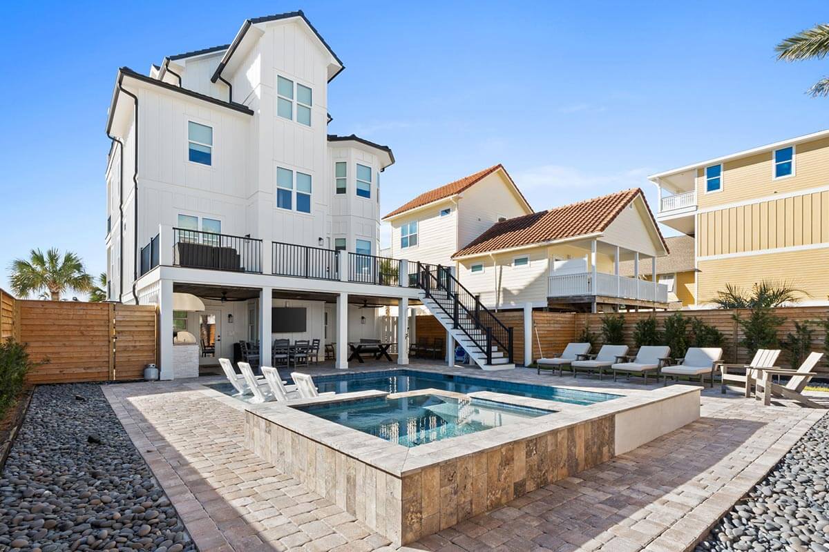 Luxury Vacation Rental in Destin | Resort-Style Outdoor Living & Heated Pool